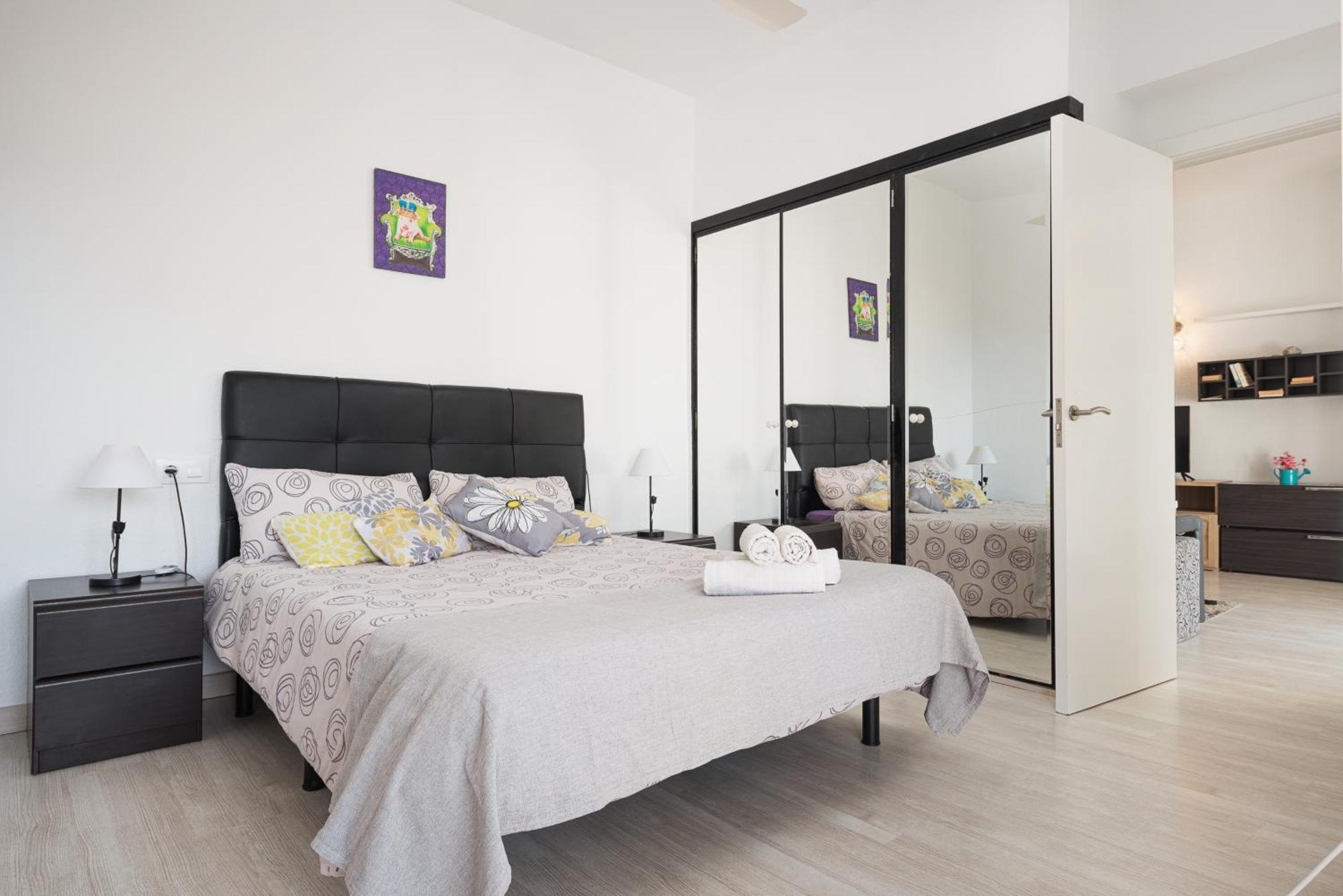 Apartment Xara Torres, At The Beach Of Alcudia Port de Alcudia  Exterior photo