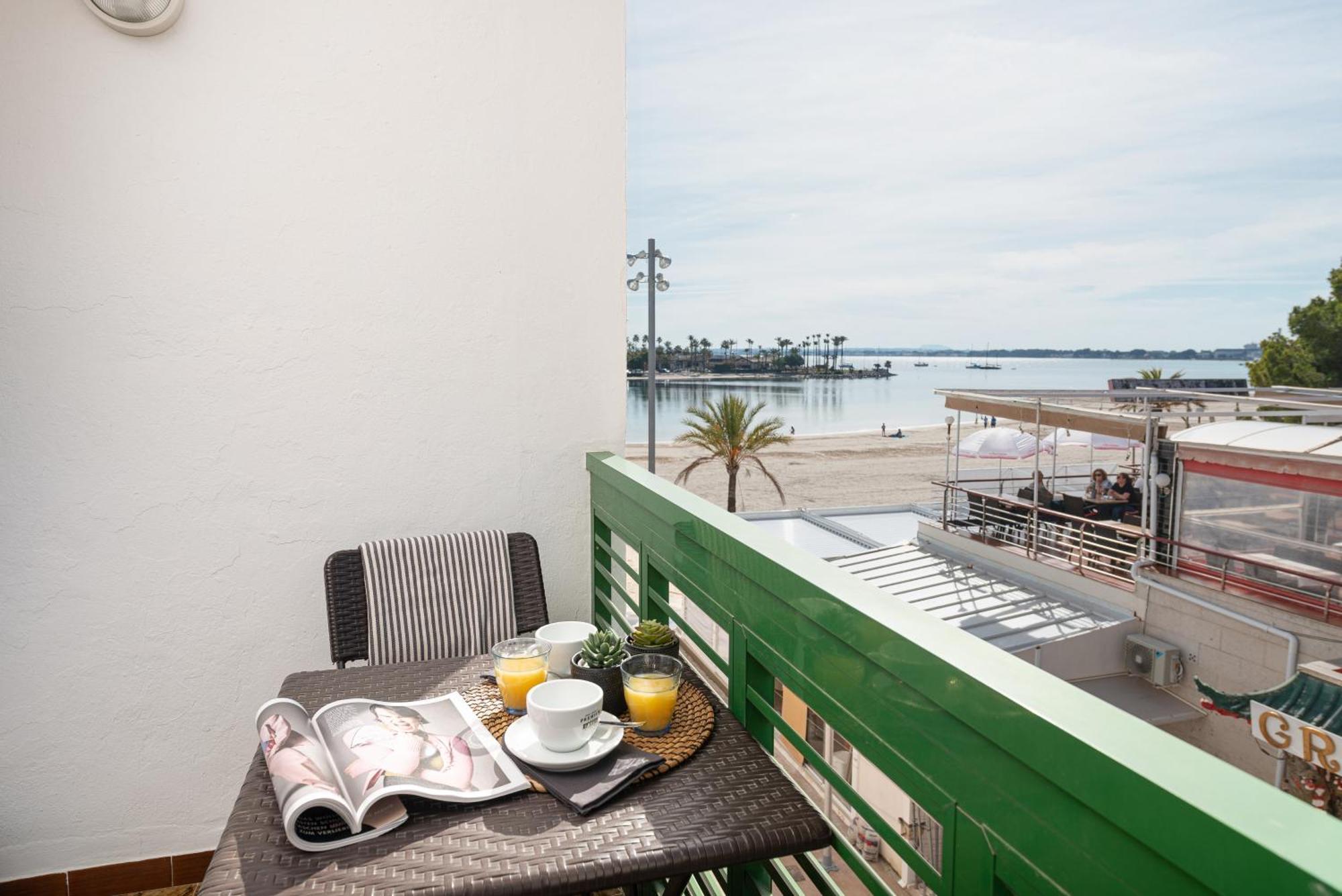 Apartment Xara Torres, At The Beach Of Alcudia Port de Alcudia  Exterior photo